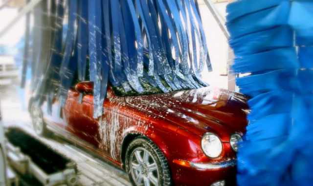 Prodotti per la cura dell'auto: cos si protegge al meglio la propria macchina 